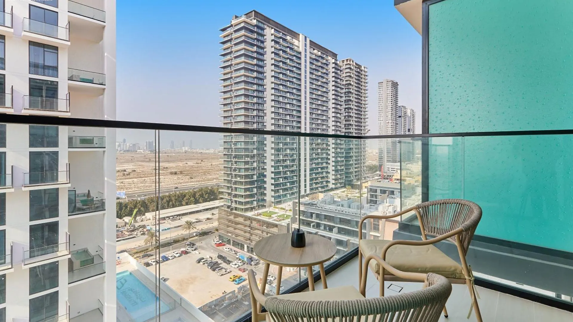 Bnbmehomes - Binghatti Lavender Dubai Apartment