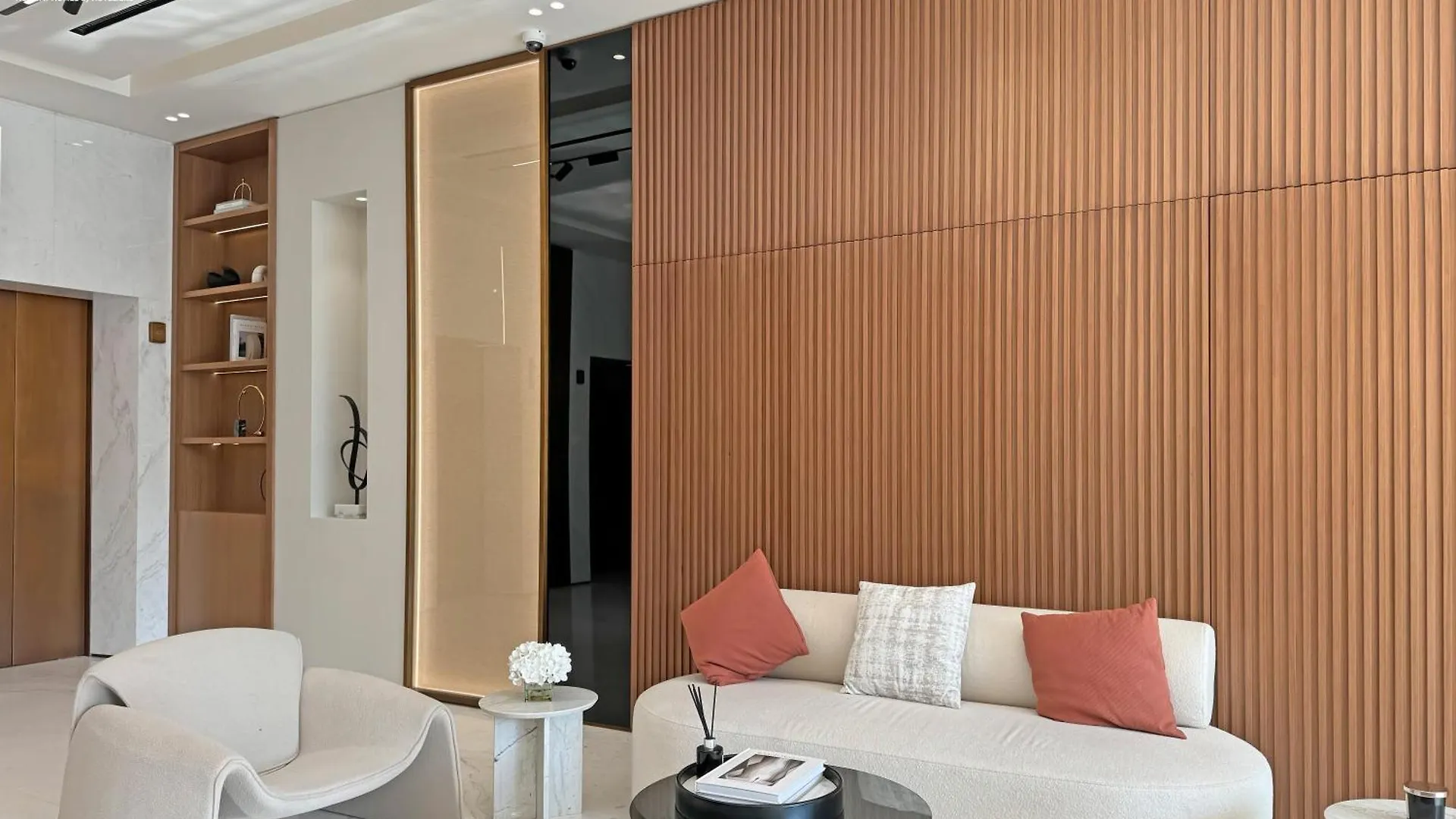 Bnbmehomes - Binghatti Lavender Dubai United Arab Emirates