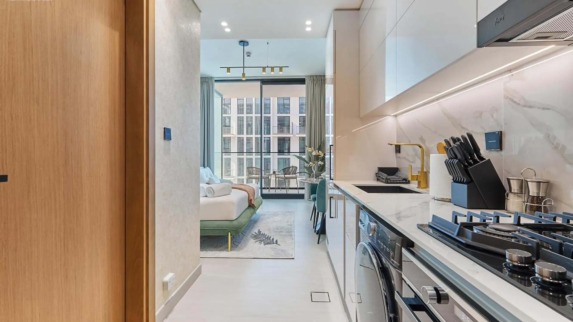 Bnbmehomes - Binghatti Lavender Dubai 0*,