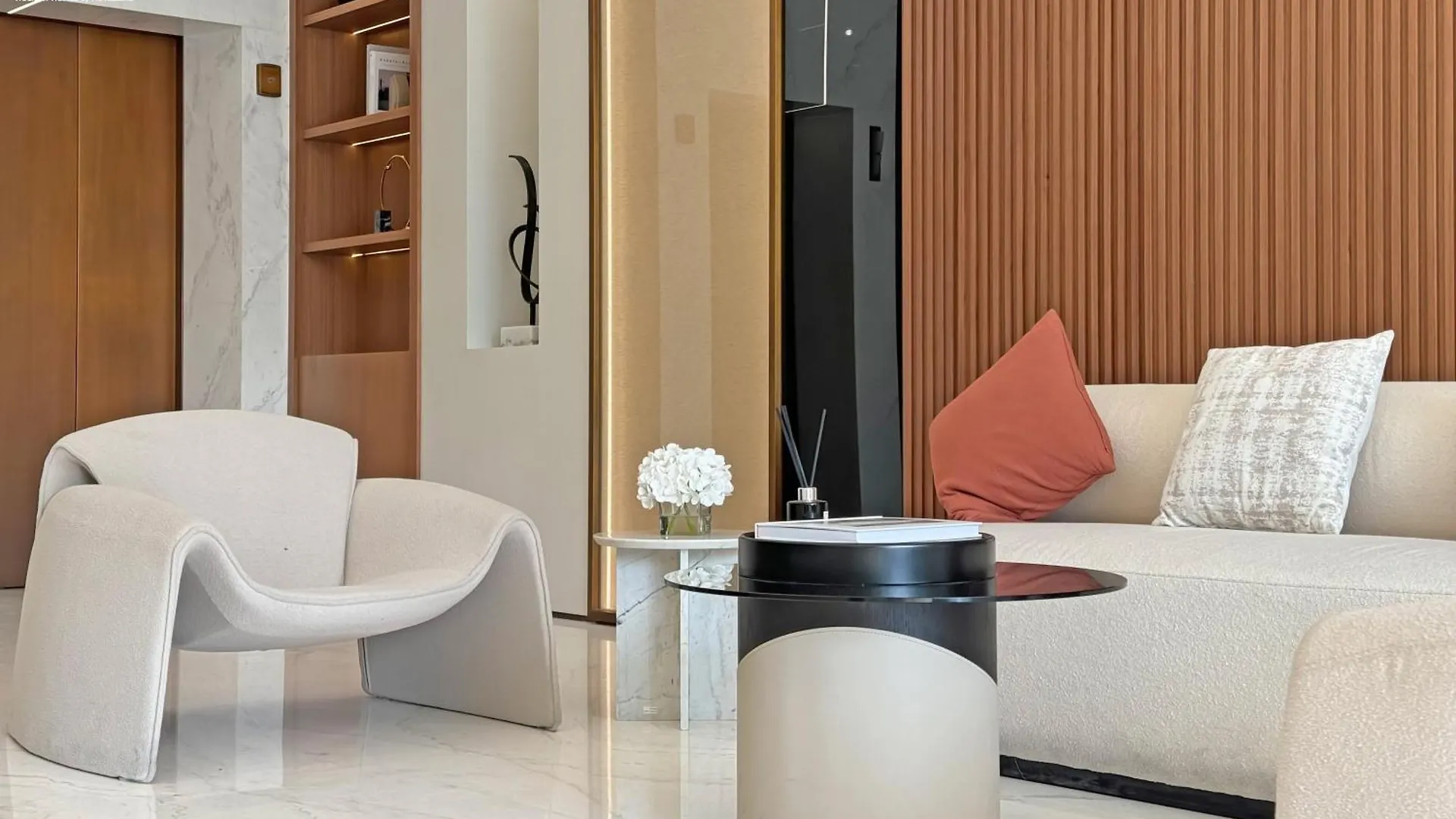 Bnbmehomes - Binghatti Lavender Dubai