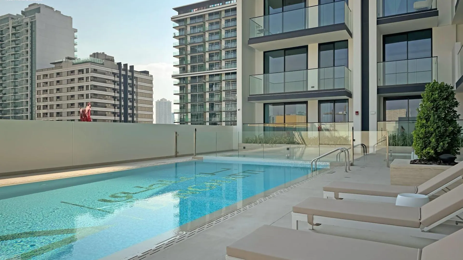 Bnbmehomes - Binghatti Lavender Dubai 0*,  United Arab Emirates