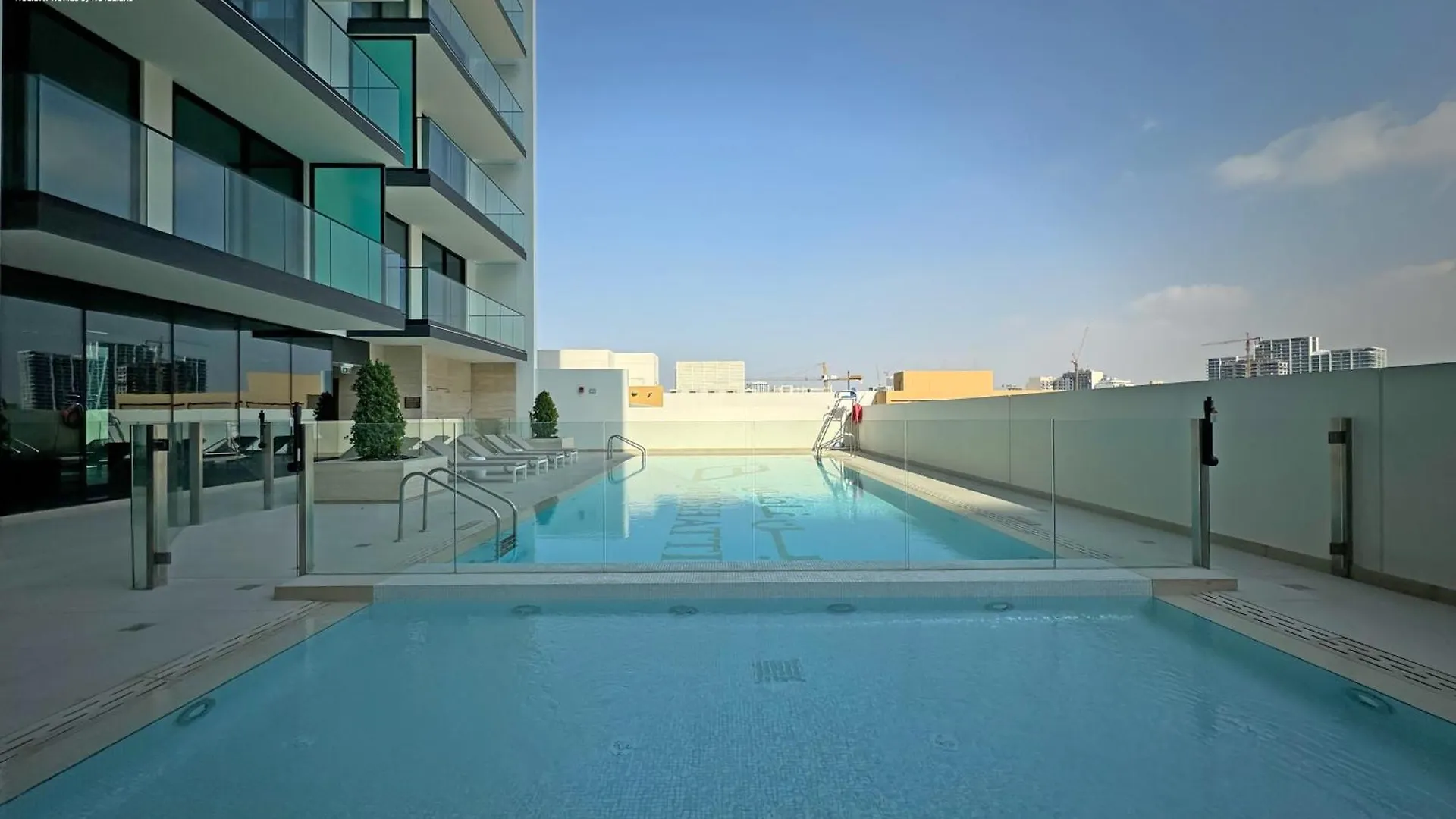 Bnbmehomes - Binghatti Lavender Dubai Apartment